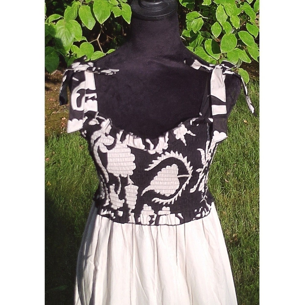 100% Cotton Maxi Dress Size (S)‎ - Summer Tiered Smocked Bow Tie Black & Cream - Picture 4 of 11